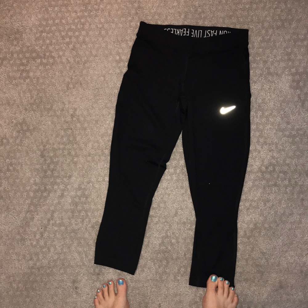 cropped nike leggings